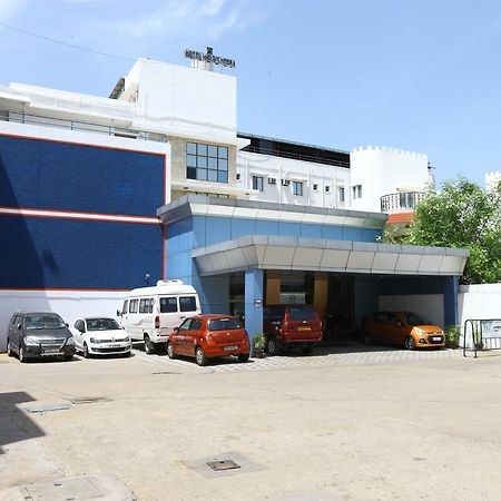 Mount Heera Hotel Chennai Bagian luar foto