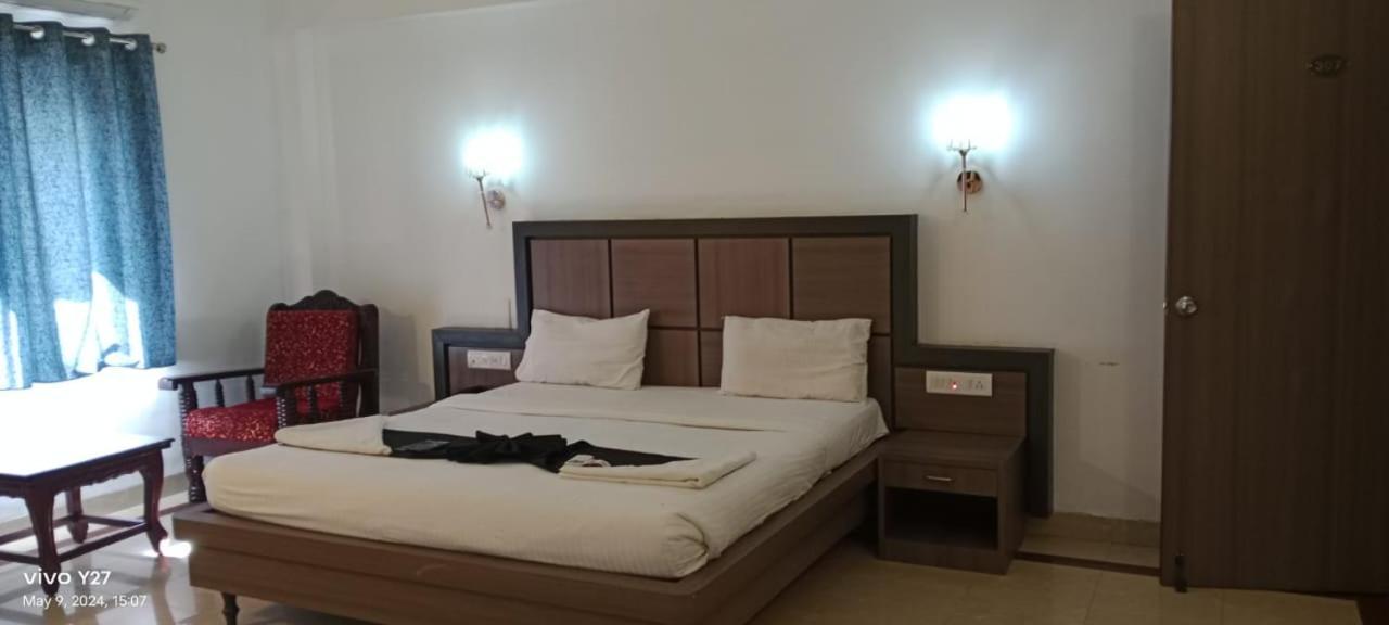 Mount Heera Hotel Chennai Bagian luar foto