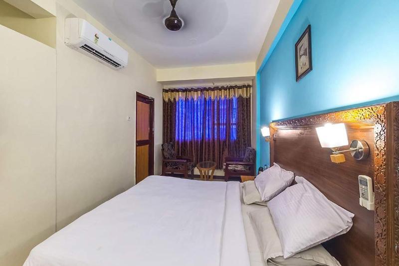 Mount Heera Hotel Chennai Bagian luar foto