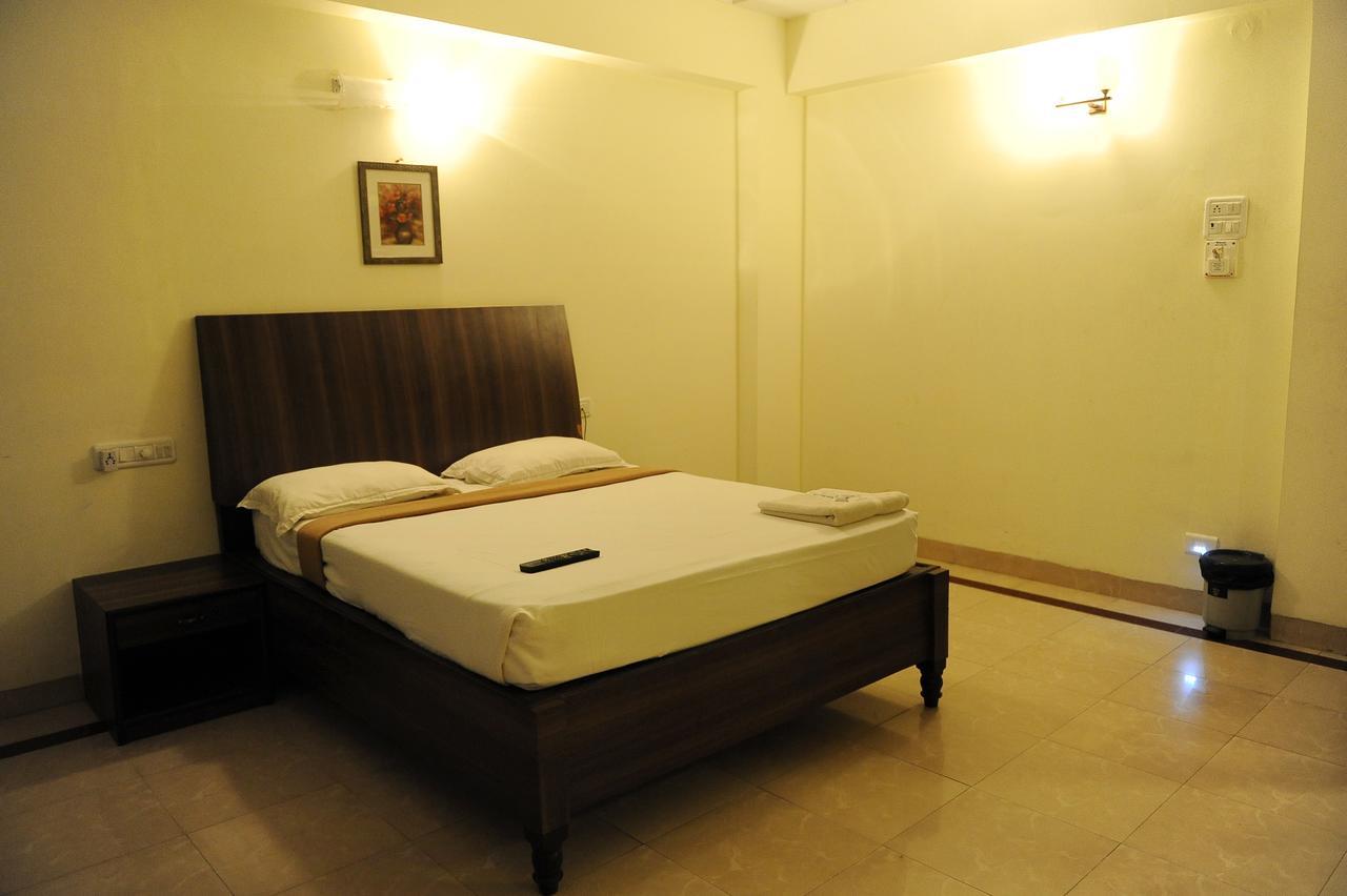 Mount Heera Hotel Chennai Bagian luar foto