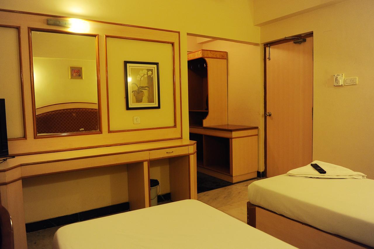 Mount Heera Hotel Chennai Bagian luar foto