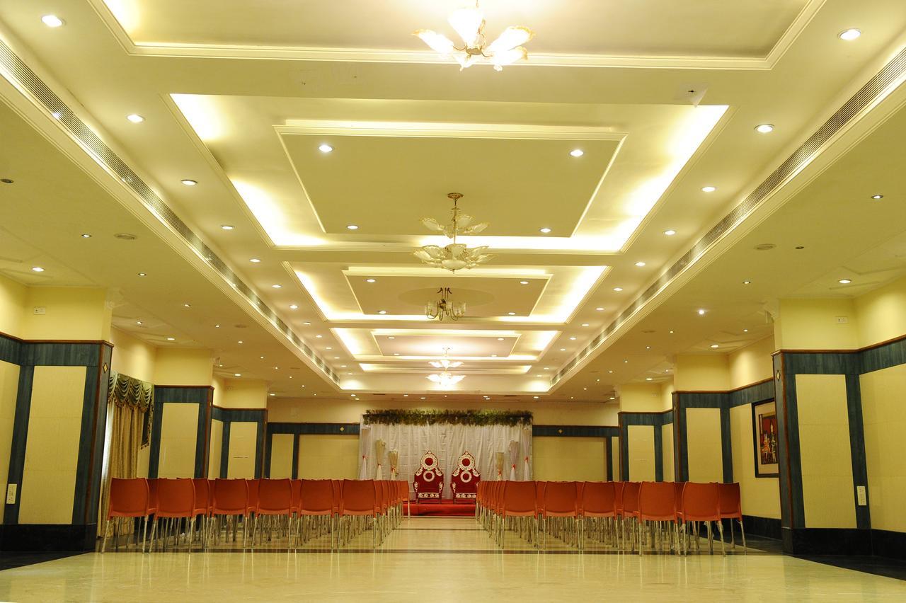 Mount Heera Hotel Chennai Bagian luar foto
